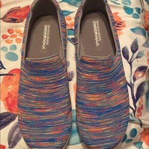 Walking/Athletic Shoes